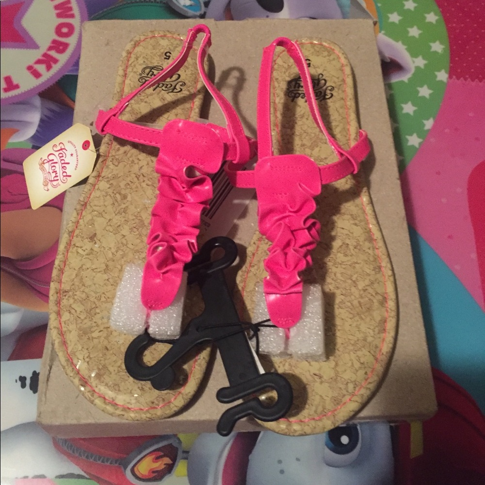 Girls sandals